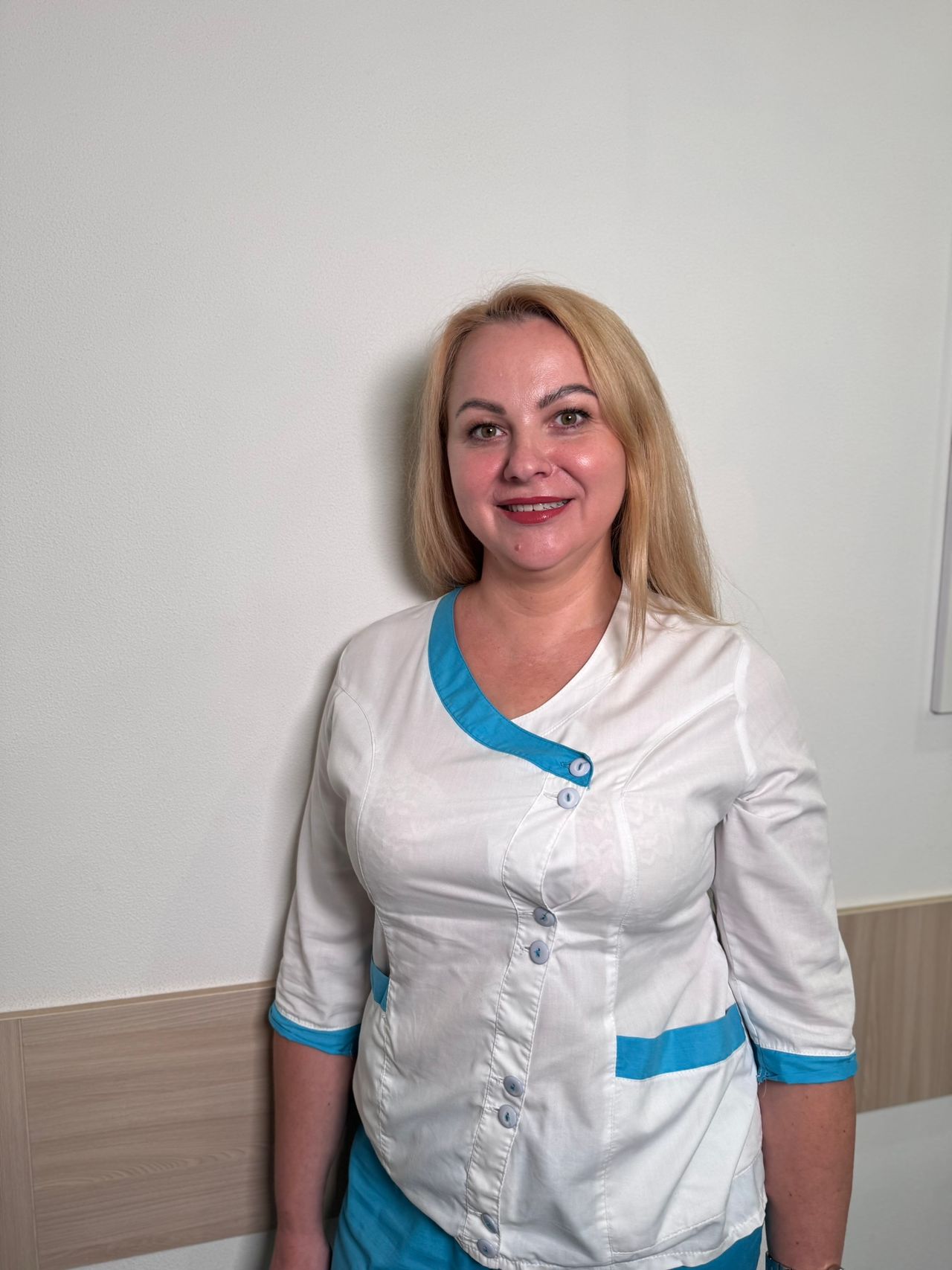 Попова Елена